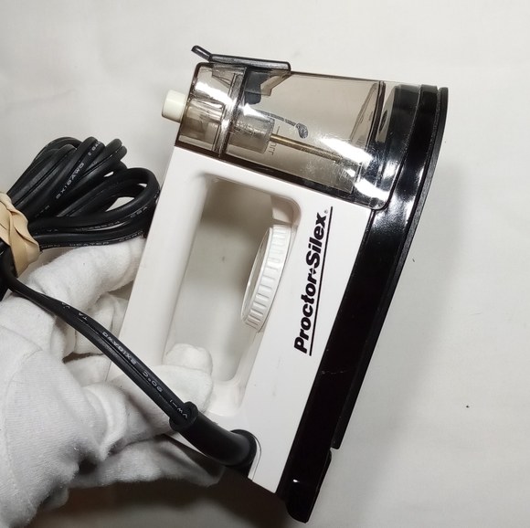 Proctor Silex Dual Voltage Steam Dry Travel Iron Model I-2512 - Picture 7 of 12